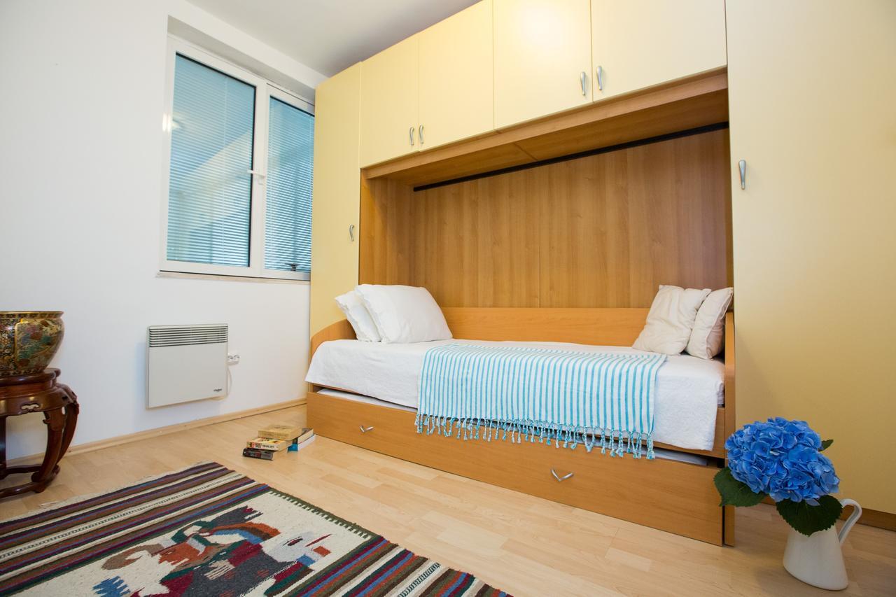 Apartment Ambassador